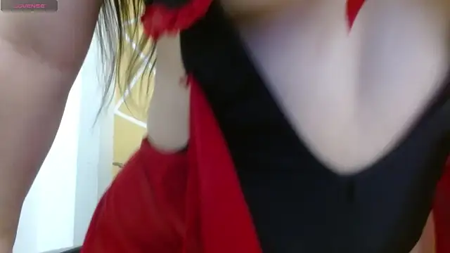 olivia russo  online show from January 8, 2026, 8:26 pm