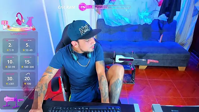 Snapshot of Brolyn_X chatting on October 30, 2025, 2:32 am Brolyn X online show from October 30, 2025, 2:32 am