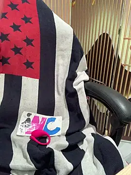 yang-2269 online show from December 20, 2025, 7:06 pm