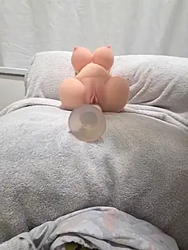 ExtremeDaddy89 online show from October 13, 2025, 12:51 pm