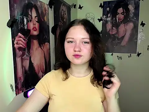 LadyAlice  online show from September 29, 2025, 6:09 am