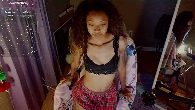 Snapshot of rubywithpearls chatting on April 12, 2026, 4:27 am rubywithpearls online show from April 12, 2026, 4:27 am