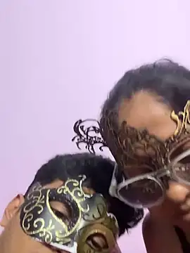 VVcouple online show from October 8, 2025, 5:57 pm