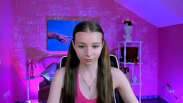 JulieDaniel online show from March 13, 2026, 4:39 am