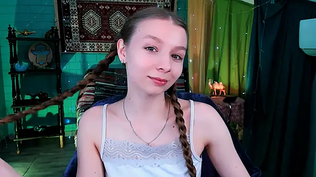 JulieDaniel online show from May 18, 2026, 8:19 am