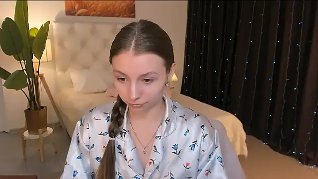 JulieDaniel online show from March 31, 2026, 8:38 am