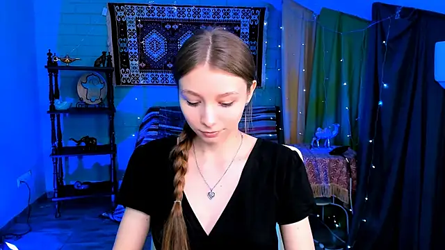 JulieDaniel online show from April 13, 2026, 8:07 am