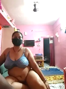 biggbobbsgirl online show from April 26, 2026, 6:38 pm