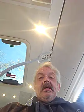 Snapshot of Fonse1860 chatting on October 24, 2025, 8:35 am Fonse1860 online show from October 24, 2025, 8:35 am