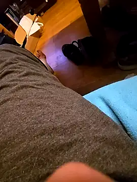 Snapshot of Fonse1860 chatting on December 20, 2025, 5:21 am Fonse1860 online show from December 20, 2025, 5:21 am