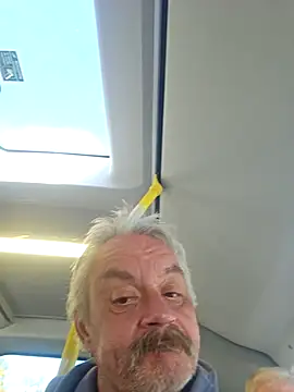 Snapshot of Fonse1860 chatting on October 29, 2025, 9:30 am Fonse1860 online show from October 29, 2025, 9:30 am