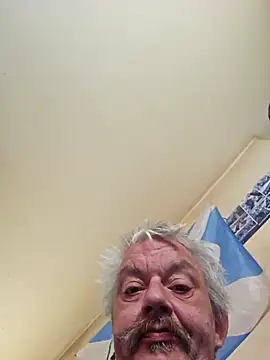 Snapshot of Fonse1860 chatting on March 2, 2026, 8:10 am Fonse1860 online show from March 2, 2026, 8:10 am