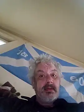 Snapshot of Fonse1860 chatting on December 1, 2025, 8:26 am Fonse1860 online show from December 1, 2025, 8:26 am