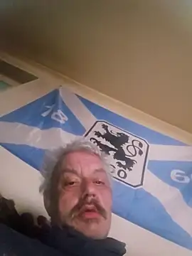 Snapshot of Fonse1860 chatting on February 1, 2026, 6:55 am Fonse1860 online show from February 1, 2026, 6:55 am