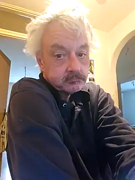 Snapshot of Fonse1860 chatting on November 9, 2025, 12:09 pm Fonse1860 online show from November 9, 2025, 12:09 pm