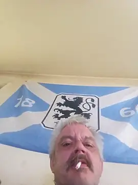 Snapshot of Fonse1860 chatting on February 2, 2026, 8:57 am Fonse1860 online show from February 2, 2026, 8:57 am