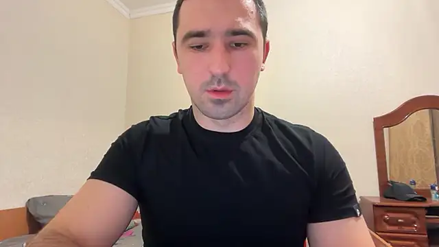 Snapshot of Hard_to_Obey chatting on January 9, 2026, 5:31 pm Hard to Obey online show from January 9, 2026, 5:31 pm