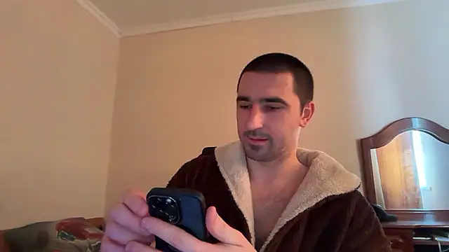 Snapshot of Hard_to_Obey chatting on January 10, 2026, 1:17 pm Hard to Obey online show from January 10, 2026, 1:17 pm