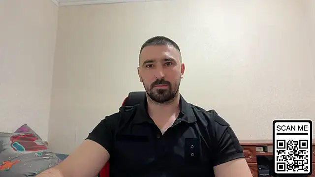 Snapshot of Hard_to_Obey chatting on May 27, 2026, 5:53 pm Hard to Obey online show from May 27, 2026, 5:53 pm