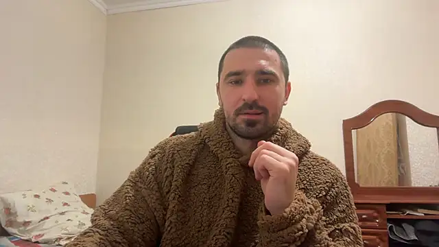 Snapshot of Hard_to_Obey chatting on January 31, 2026, 7:12 pm Hard to Obey online show from January 31, 2026, 7:12 pm