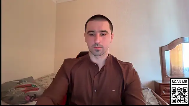 Snapshot of Hard_to_Obey chatting on March 1, 2026, 1:33 pm Hard to Obey online show from March 1, 2026, 1:33 pm