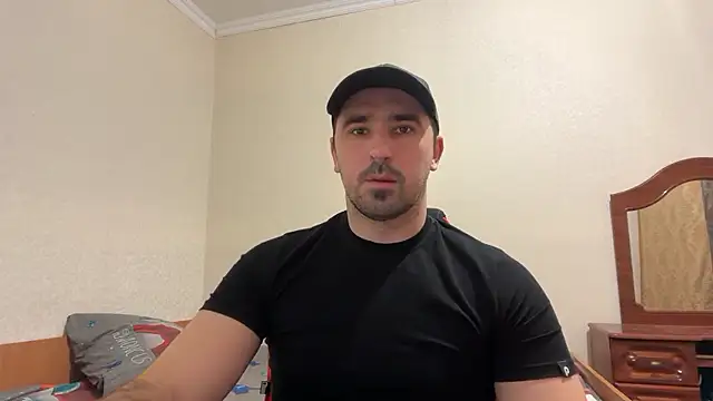 Snapshot of Hard_to_Obey chatting on January 14, 2026, 5:16 pm Hard to Obey online show from January 14, 2026, 5:16 pm