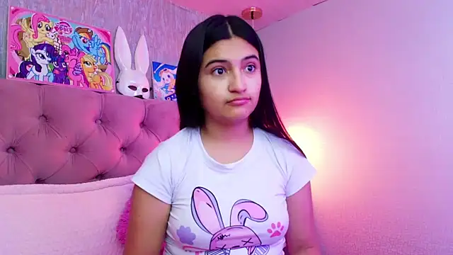 Snapshot of laurenelove chatting on February 21, 2026, 4:14 am laurenelove online show from February 21, 2026, 4:14 am