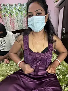 Snapshot of Latha1 chatting on February 23, 2026, 3:52 am Latha1 online show from February 23, 2026, 3:52 am