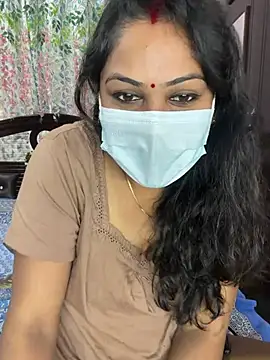 Snapshot of Latha1 chatting on February 13, 2026, 5:51 am Latha1 online show from February 13, 2026, 5:51 am