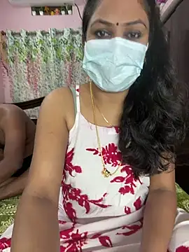 Snapshot of Latha1 chatting on February 27, 2026, 6:35 am Latha1 online show from February 27, 2026, 6:35 am