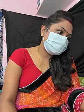 Snapshot of Latha1 chatting on February 7, 2026, 5:32 pm Latha1 online show from February 7, 2026, 5:32 pm