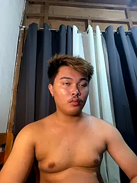 Snapshot of Lustfulljohnx chatting on December 14, 2025, 1:28 pm Lustfulljohnx online show from December 14, 2025, 1:28 pm