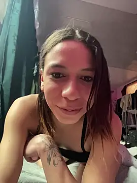 Snapshot of Tania_Gate chatting on October 22, 2025, 7:24 pm Tania Gate online show from October 22, 2025, 7:24 pm