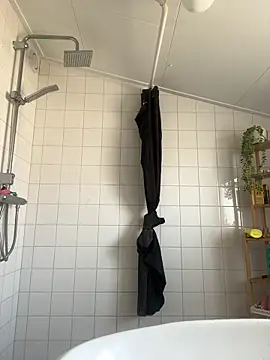 alfarolemmer online show from April 15, 2026, 10:32 am