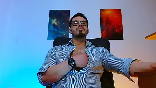 Axel Lover online show from November 18, 2025, 11:15 pm