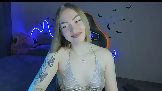 Snapshot of LaraKrein_lk chatting on October 29, 2025, 2:49 pm LaraKrein lk online show from October 29, 2025, 2:49 pm