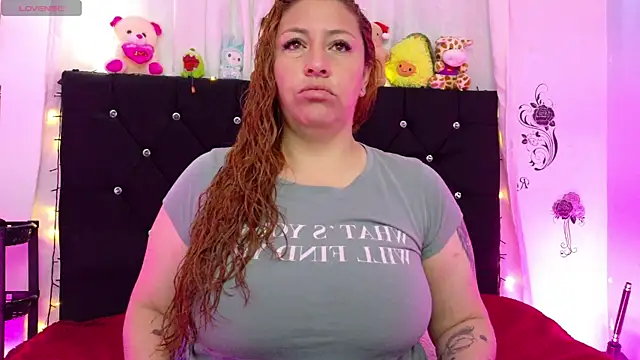 queen marifer online show from November 30, 2025, 12:17 pm