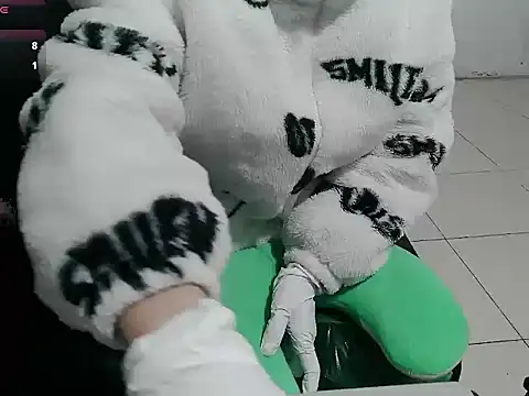 Owe chan online show from January 6, 2026, 11:53 pm