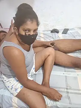 Snapshot of Amaayaa chatting on February 15, 2026, 8:57 am Amaayaa online show from February 15, 2026, 8:57 am