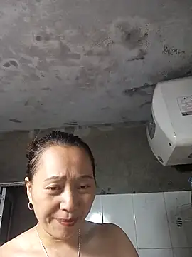 Bianly online show from October 21, 2025, 1:21 pm