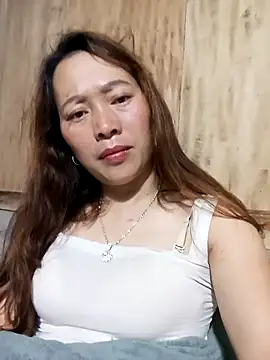 Bianly online show from December 4, 2025, 6:51 pm