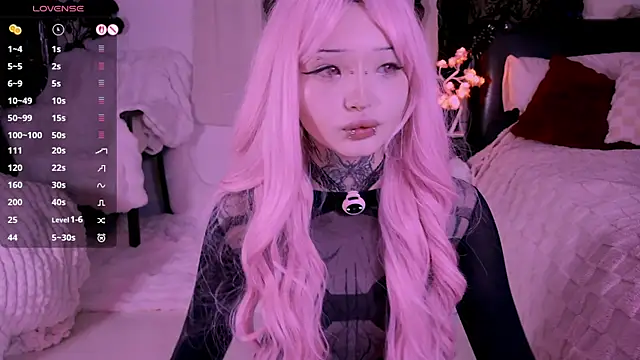 Snapshot of Lein_Bone chatting on December 18, 2025, 12:16 am Lein Bone online show from December 18, 2025, 12:16 am