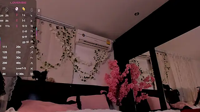 Snapshot of Lein_Bone chatting on October 3, 2025, 5:14 pm Lein Bone online show from October 3, 2025, 5:14 pm