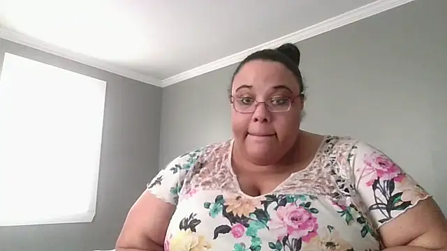 SexyBBW10790 online show from February 12, 2026, 3:34 pm