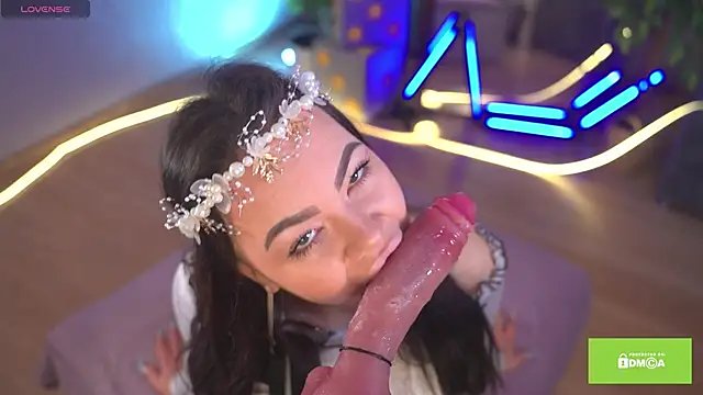 Snapshot of bllowwoww chatting on November 21, 2025, 8:24 am bllowwoww online show from November 21, 2025, 8:24 am