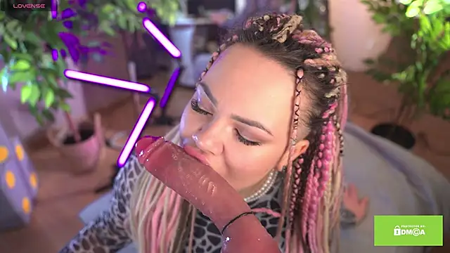 Snapshot of bllowwoww chatting on January 14, 2026, 8:07 am bllowwoww online show from January 14, 2026, 8:07 am