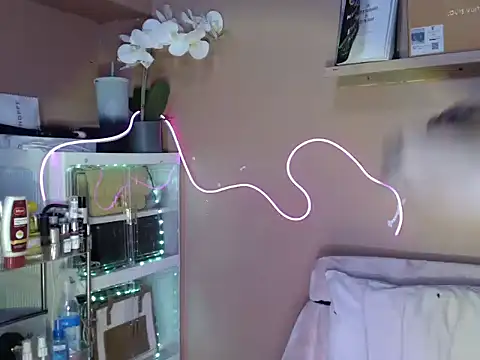 Snapshot of skinny_gracie chatting on October 25, 2025, 3:38 am skinny gracie online show from October 25, 2025, 3:38 am