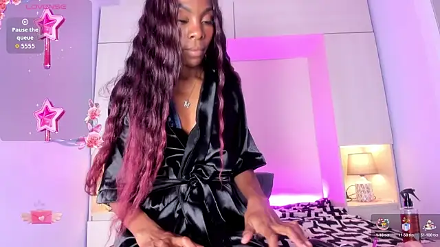 JoyceBlake online show from November 25, 2025, 8:25 am