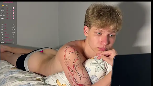 walter cute online show from March 7, 2026, 4:12 pm