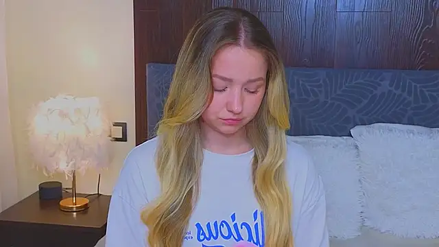 LeeAmy online show from September 28, 2025, 8:49 pm